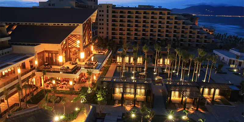 Không gian sảnh casino sang trọng, thiết kế chuẩn quốc tế.